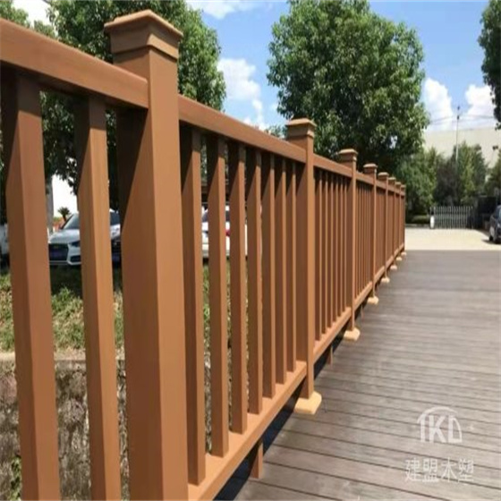 石家庄塑木扶手护栏施工