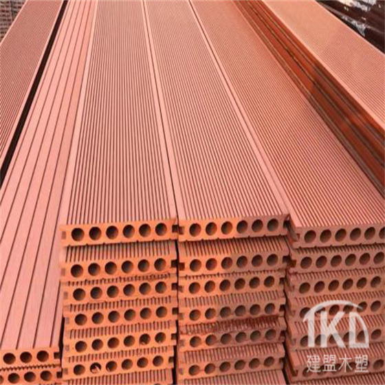 石家庄圆孔共挤木塑地板